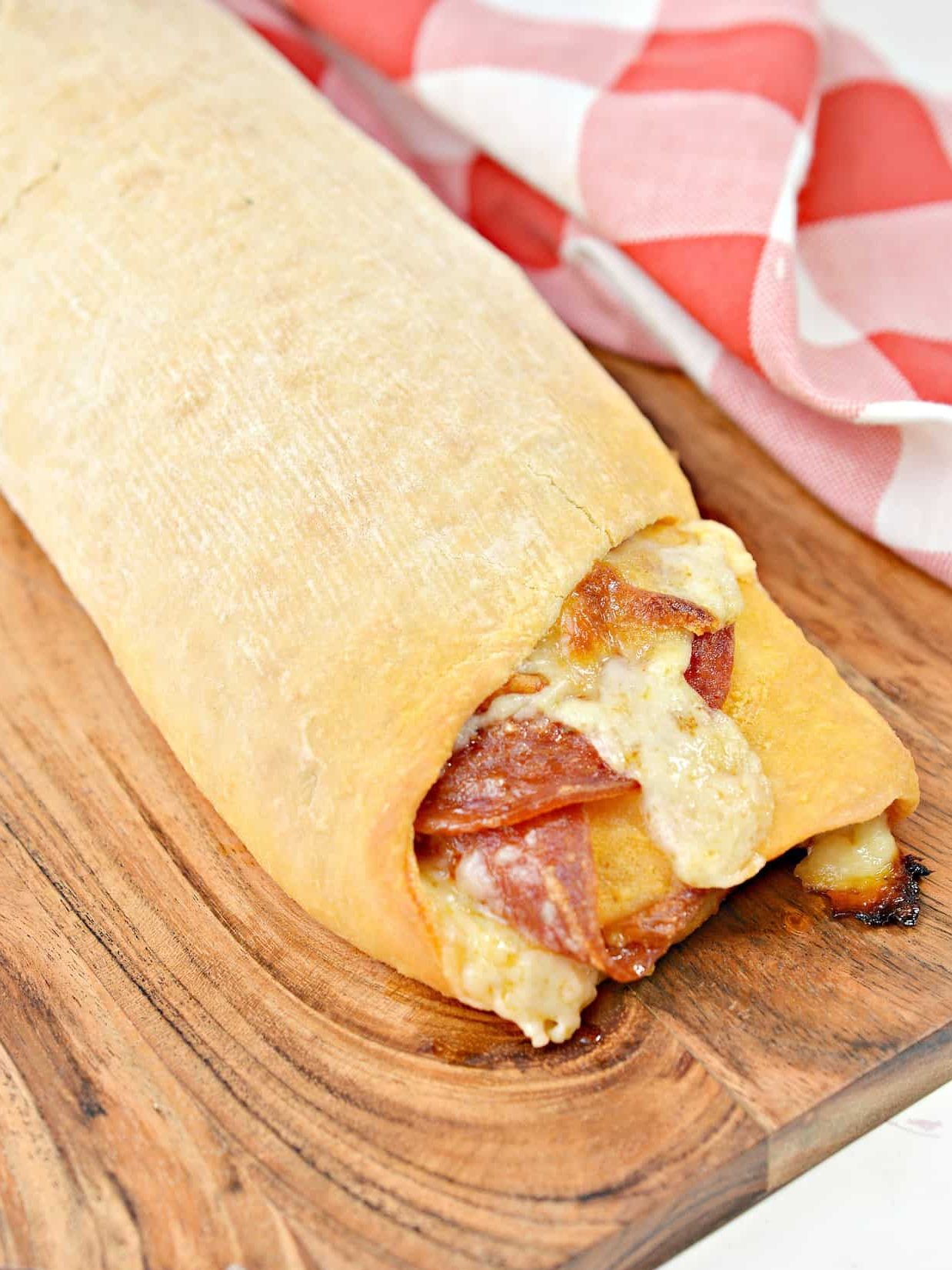 pepperoni pizza bread, pizza bread