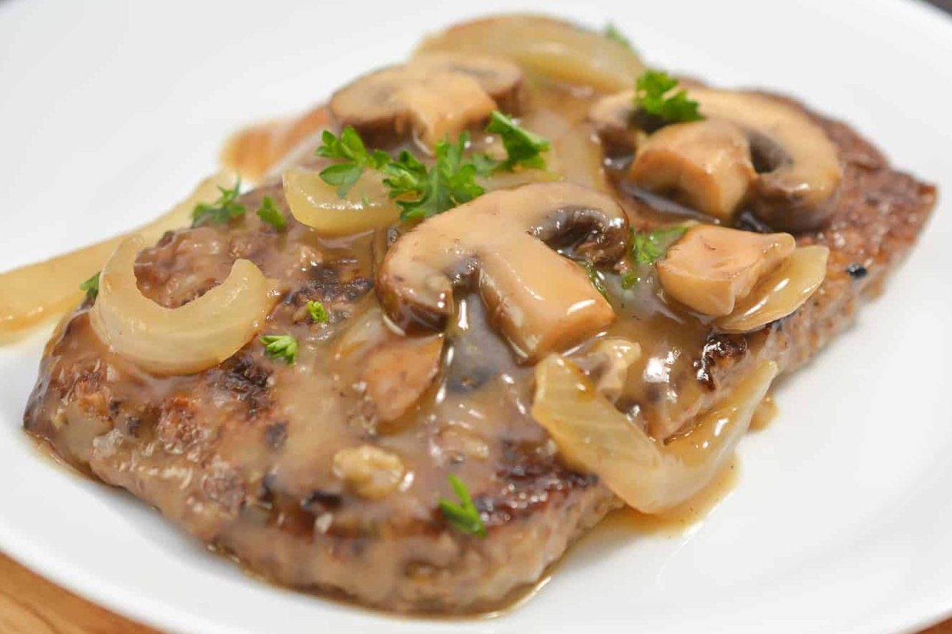smothered cube steak, recipe for smothered cube steak, cube steak recipe