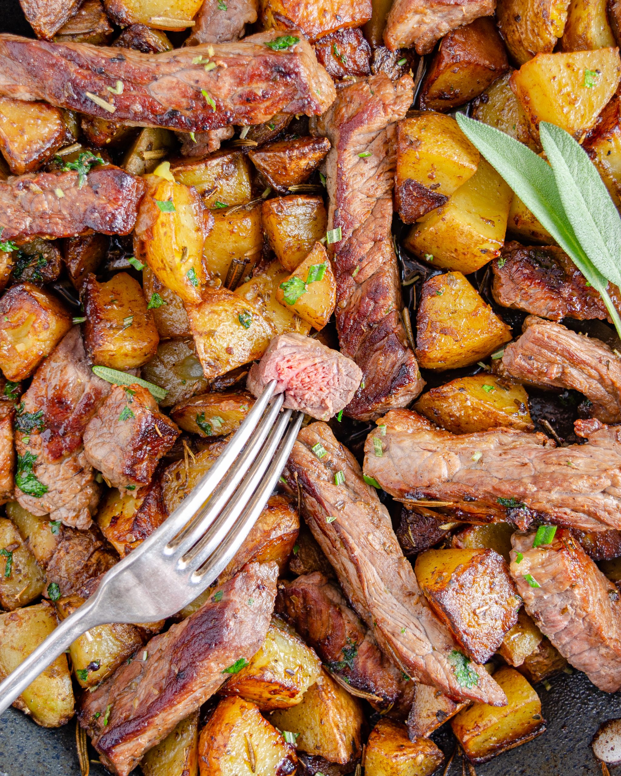 Garlic Herb Potatoes and Steak Skillet