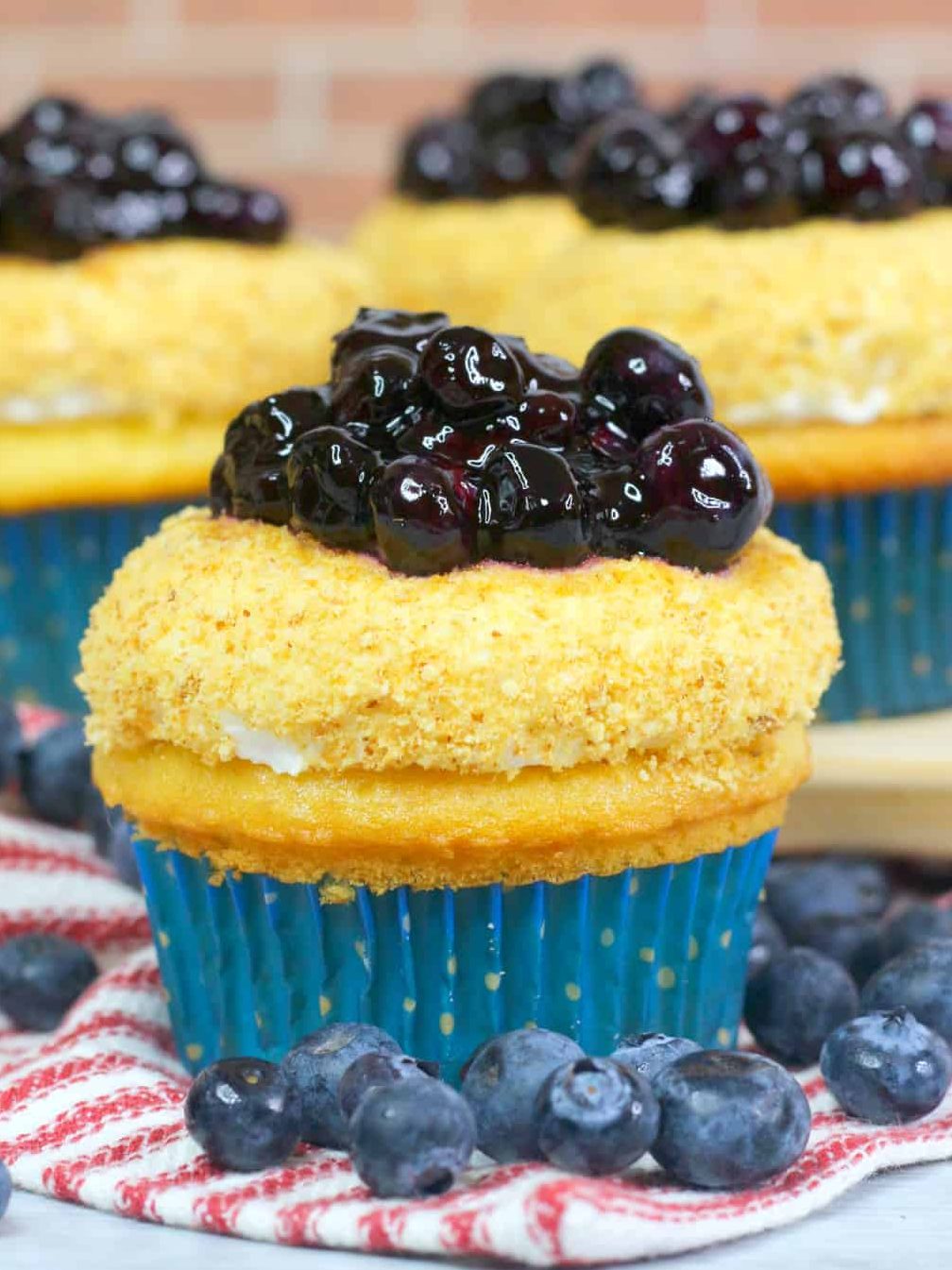 blueberry pie cupcakes, blueberry cupcakes