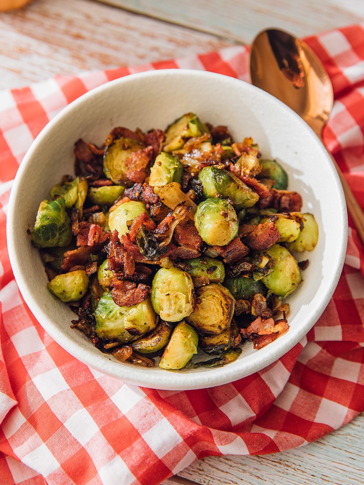 Brussel Sprouts with Bacon And Garlic, Brussel Sprouts with Bacon And Garlic recipe