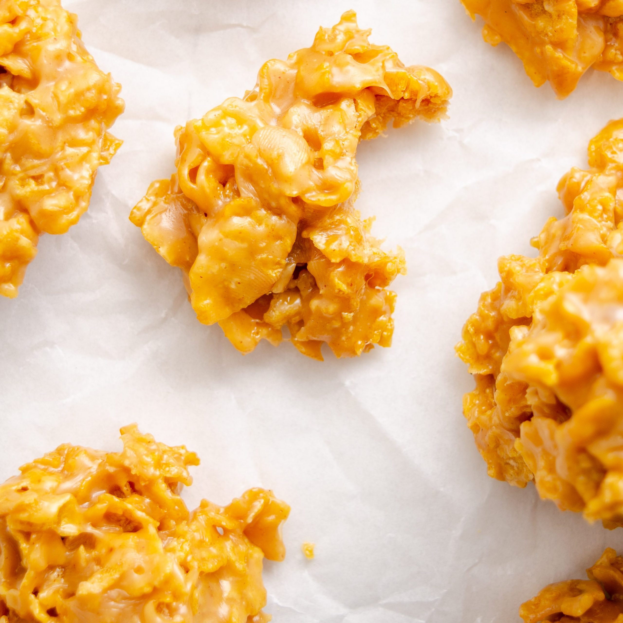 cornflake peanutbutter cookies, cornflake cookies, peanut butter cornflake cookies