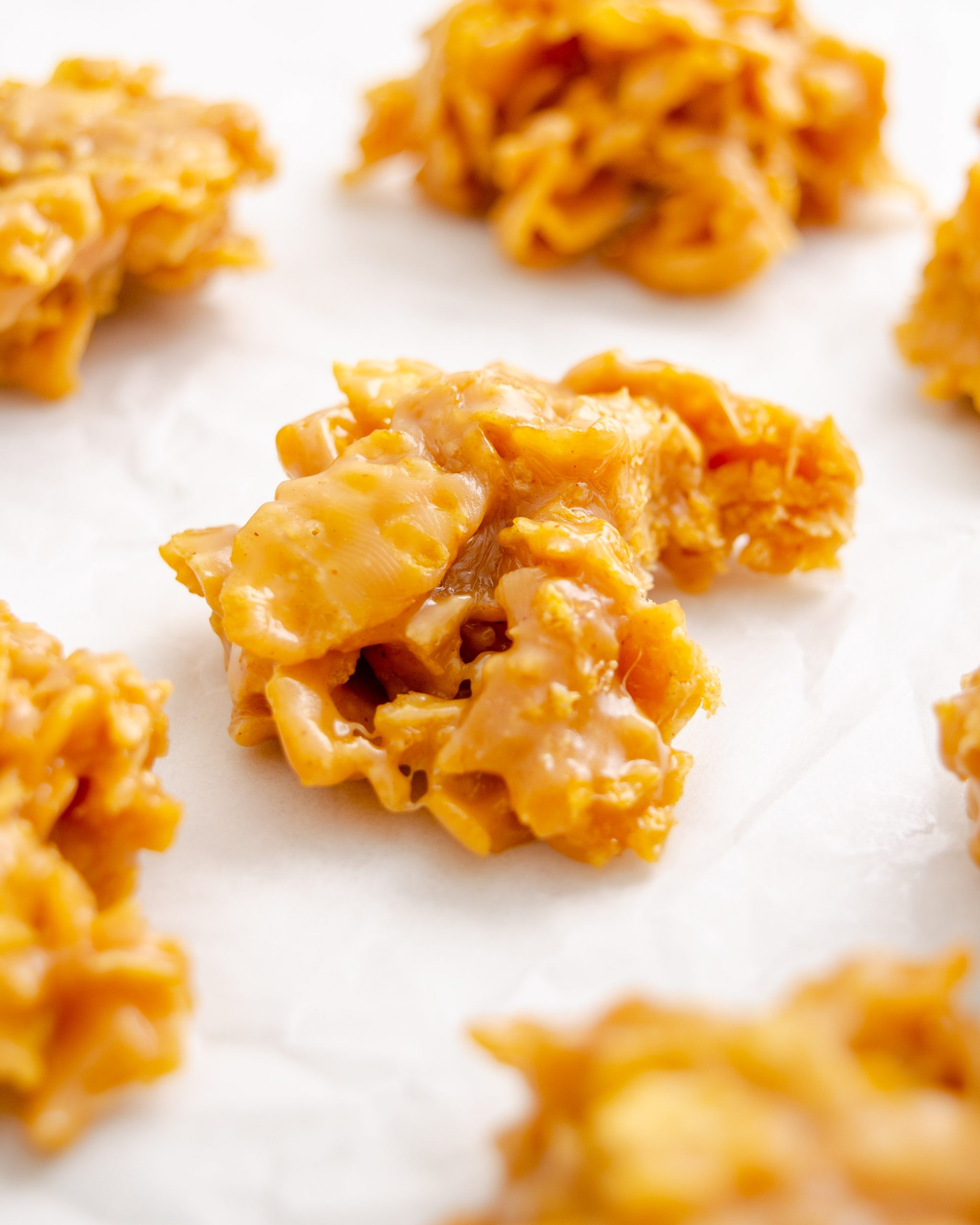 cornflake peanutbutter cookies, cornflake cookies, peanut butter cornflake cookies