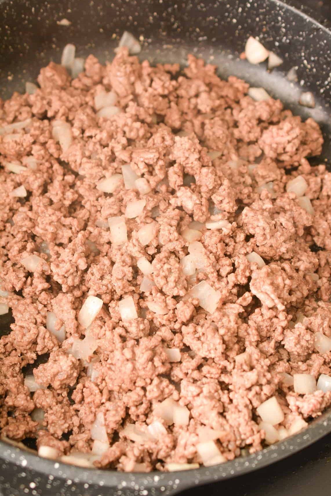 Add 1 tsp garlic to the skillet and saute 30 seconds longer.