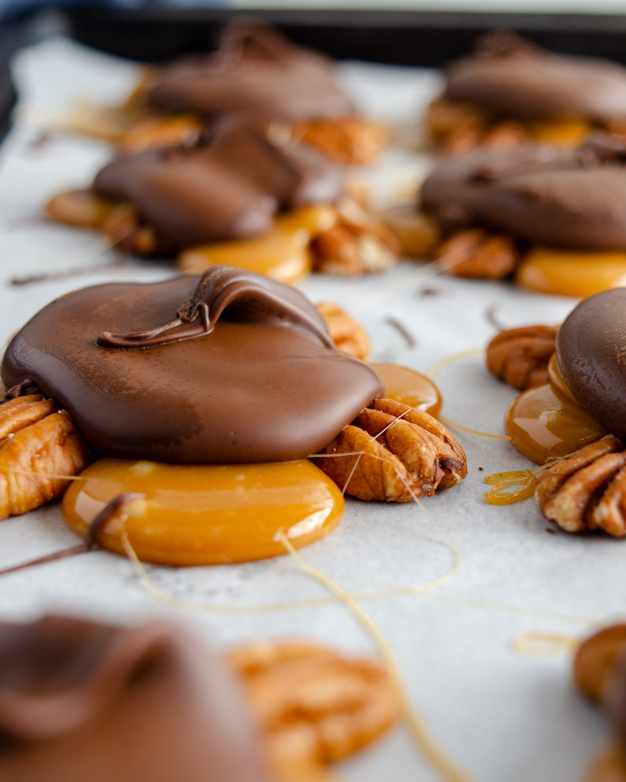 homemade turtle candy with pecans and caramel, turtles candy, turtle candy recipe