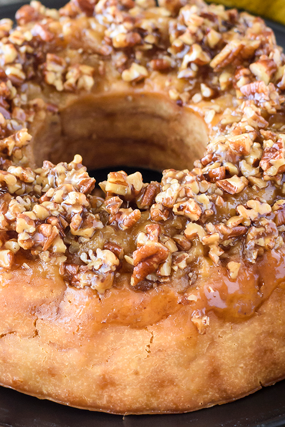 Southern Butter Pecan Praline Cake Recipe | Sweet Pea's Kitchen