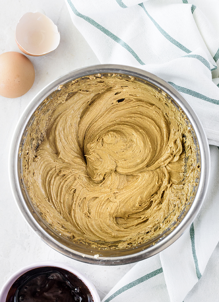 Blend together the shortening sugar, egg, and molasses in a separate bowl
