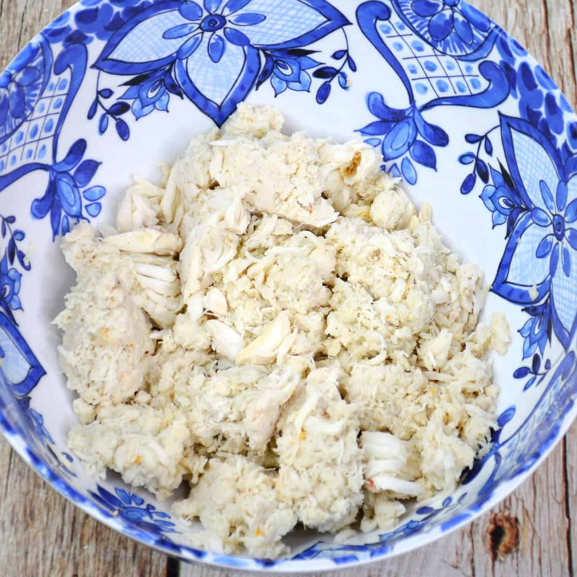 Mix the crab meat with the cream cheese mixture.