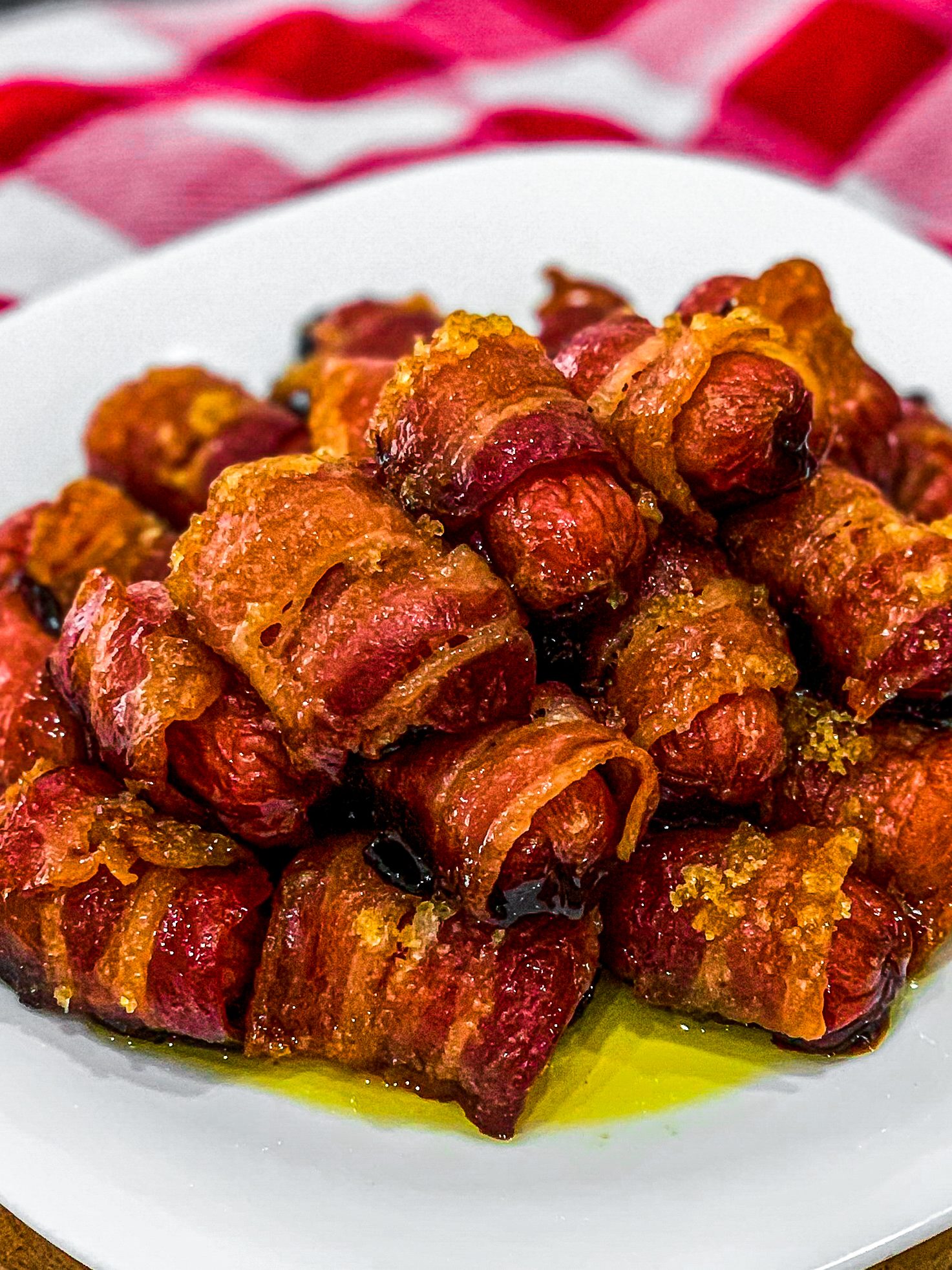 bacon wrapped smokies, bacon wrapped smokies with brown sugar, bacon wrapped smokies with brown sugar and butter