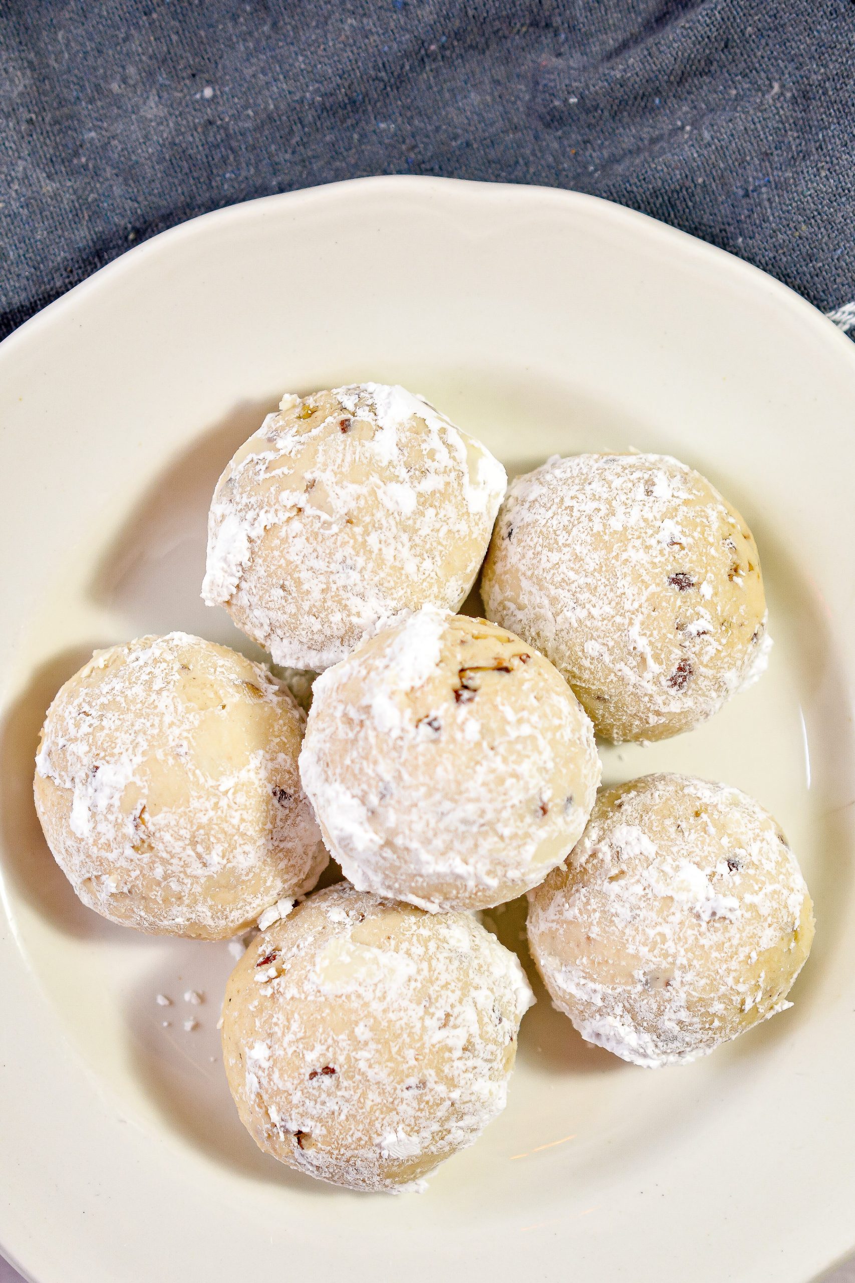 pecan snowball cookies recipe, pecan snowball cookies, buttery pecan snowball cookies