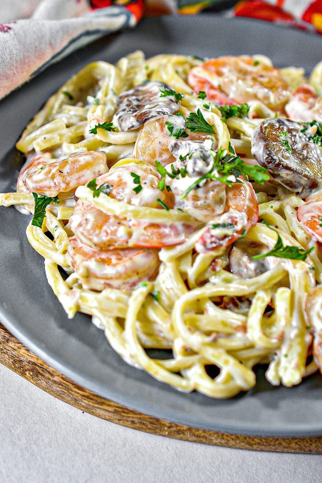 Shrimp and Mushroom Linguini with Cheese Creamy Herb Sauce - Sweet Pea's Kitchen
