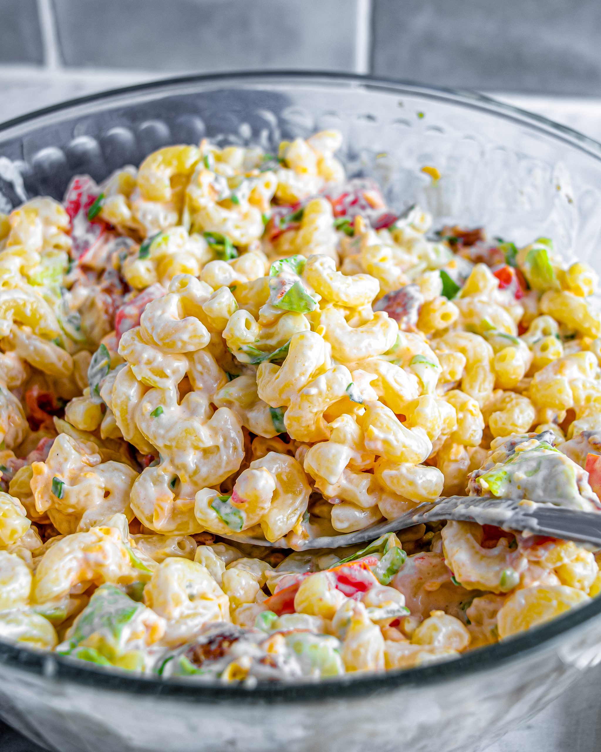 blt pasta salad, blt salad with pasta, pasta salad spinach