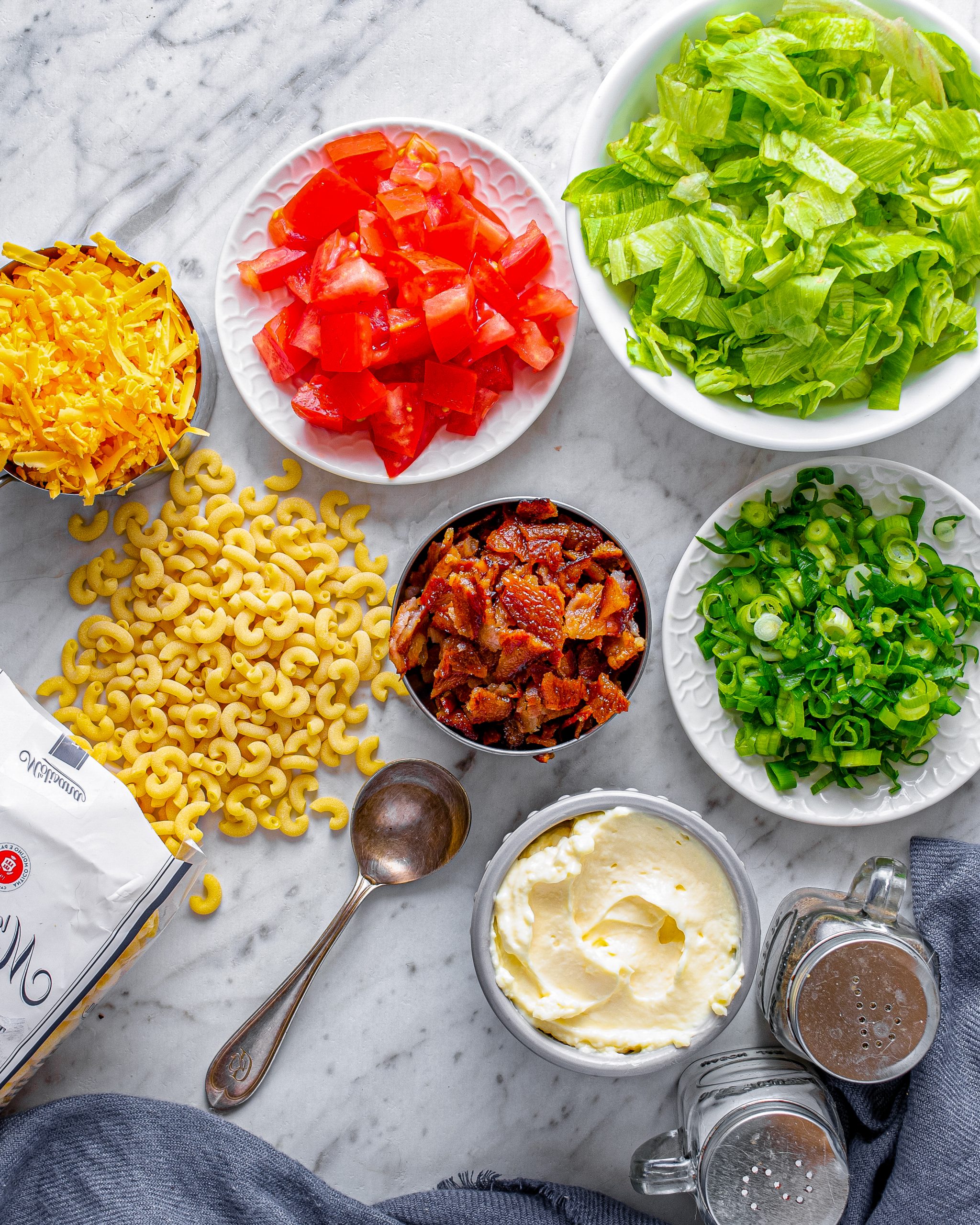 blt salad with pasta ingredients