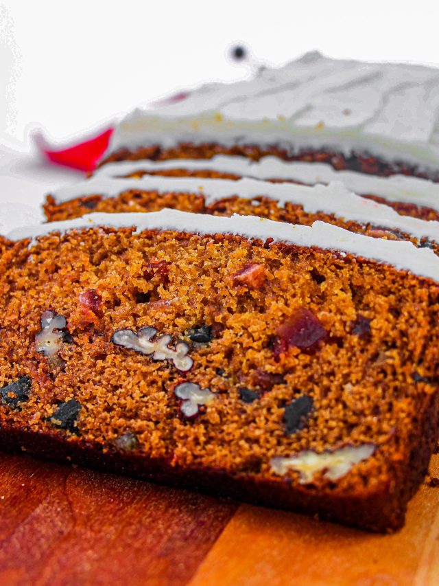 Classic Easy Fruit Cake Recipe with Simple Icing Recipe
