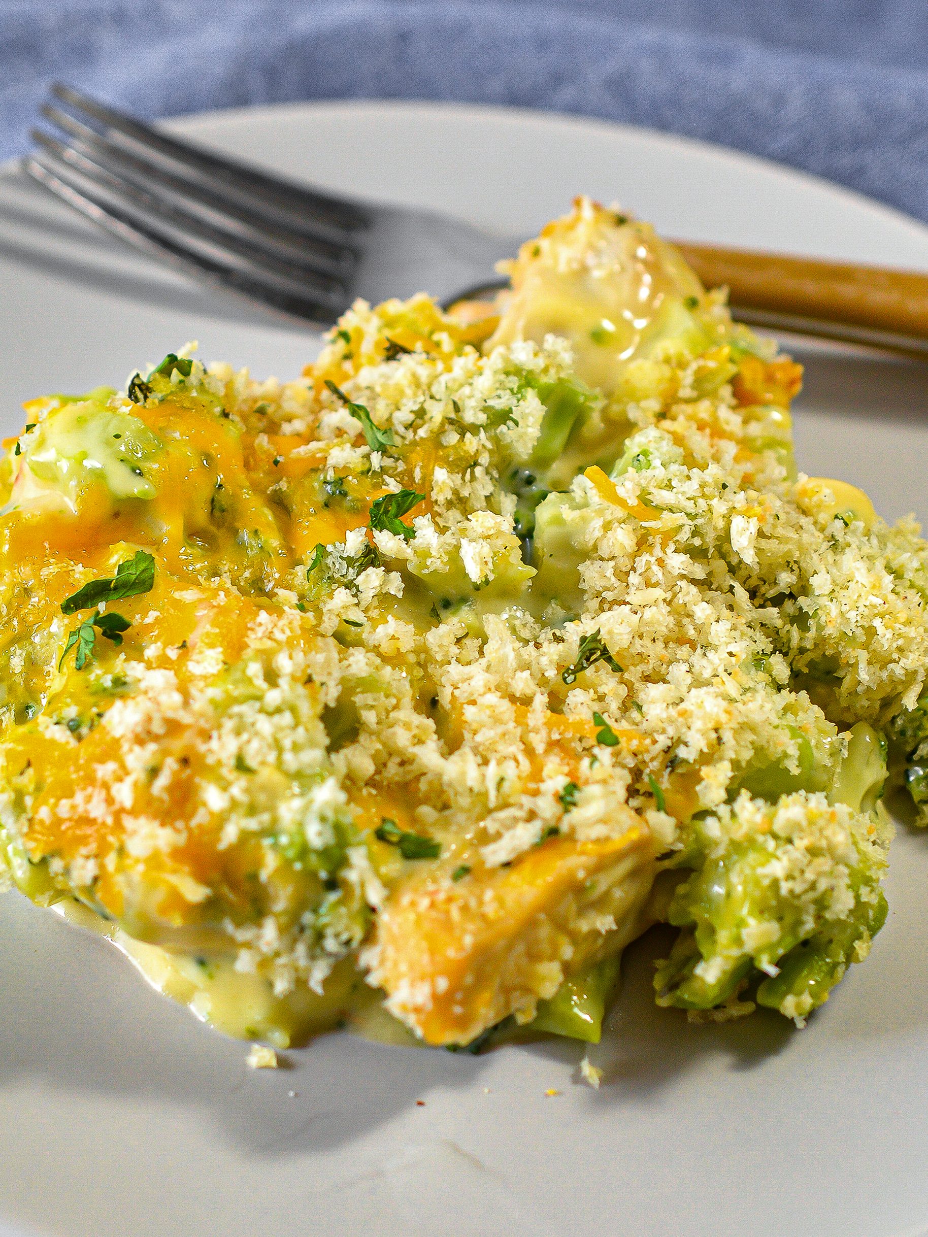 skinny chicken broccoli casserole, healthy casserole recipe, healthy broccoli chicken recipe