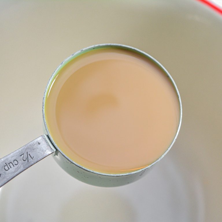 Christmas Kahlua and Baileys Pudding Shots Sweet Pea's Kitchen