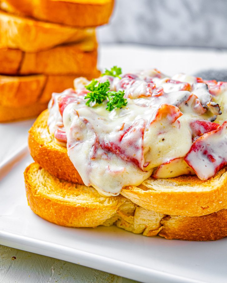 cream chipped beef on toast, recipe for chipped beef on toast, creamed chipped beef