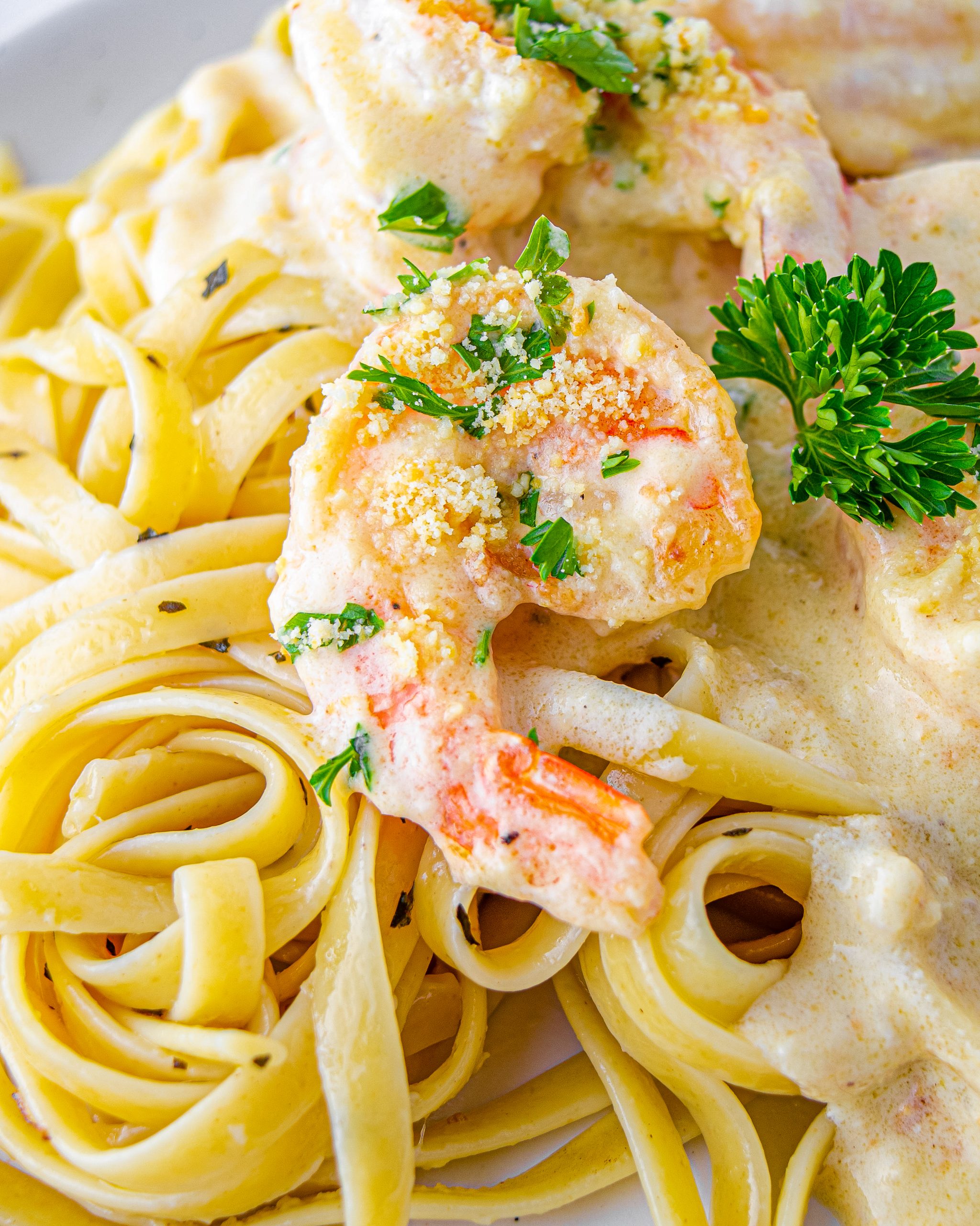 Creamy Garlic Shrimp Pasta - Mel's Kitchen Cafe