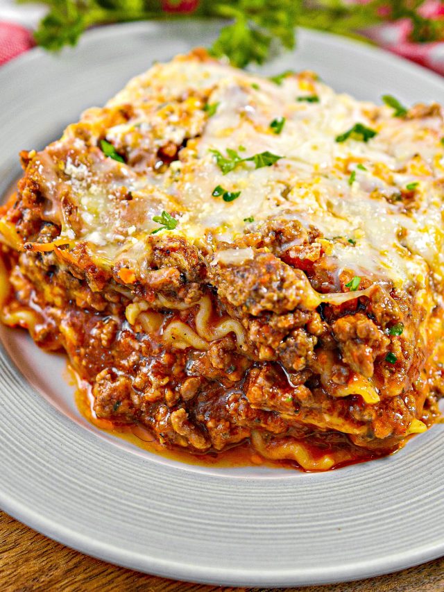 Crockpot Lasagna - Sweet Pea's Kitchen