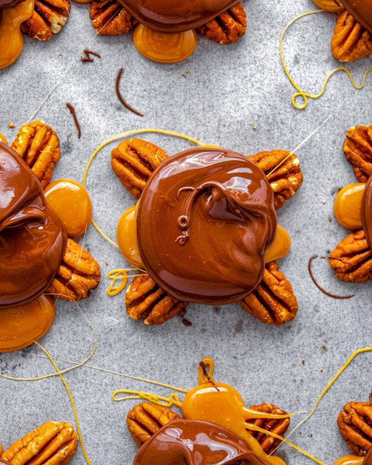 homemade turtle candy with pecans and caramel, turtles candy, turtle candy recipe