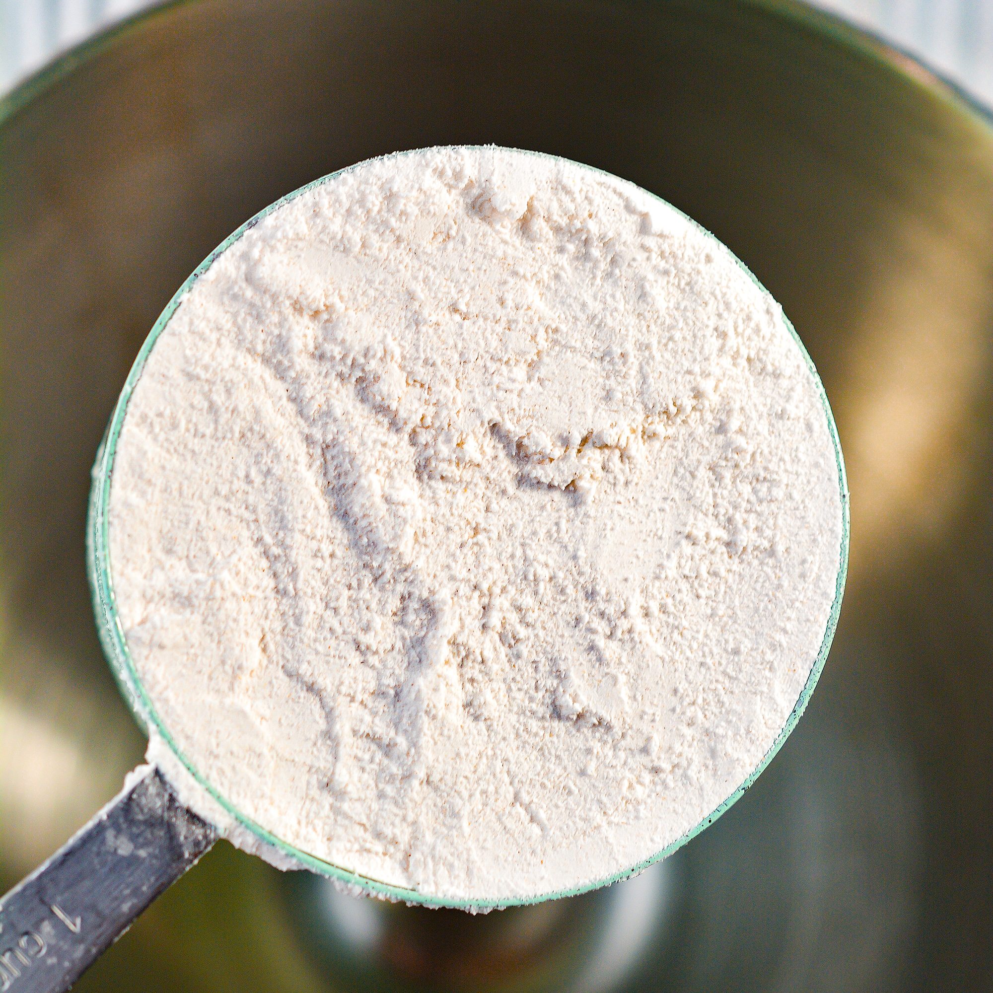 In a mixing bowl, combine the flour, sugar, milk, baking powder, and a pinch of salt until well combined.