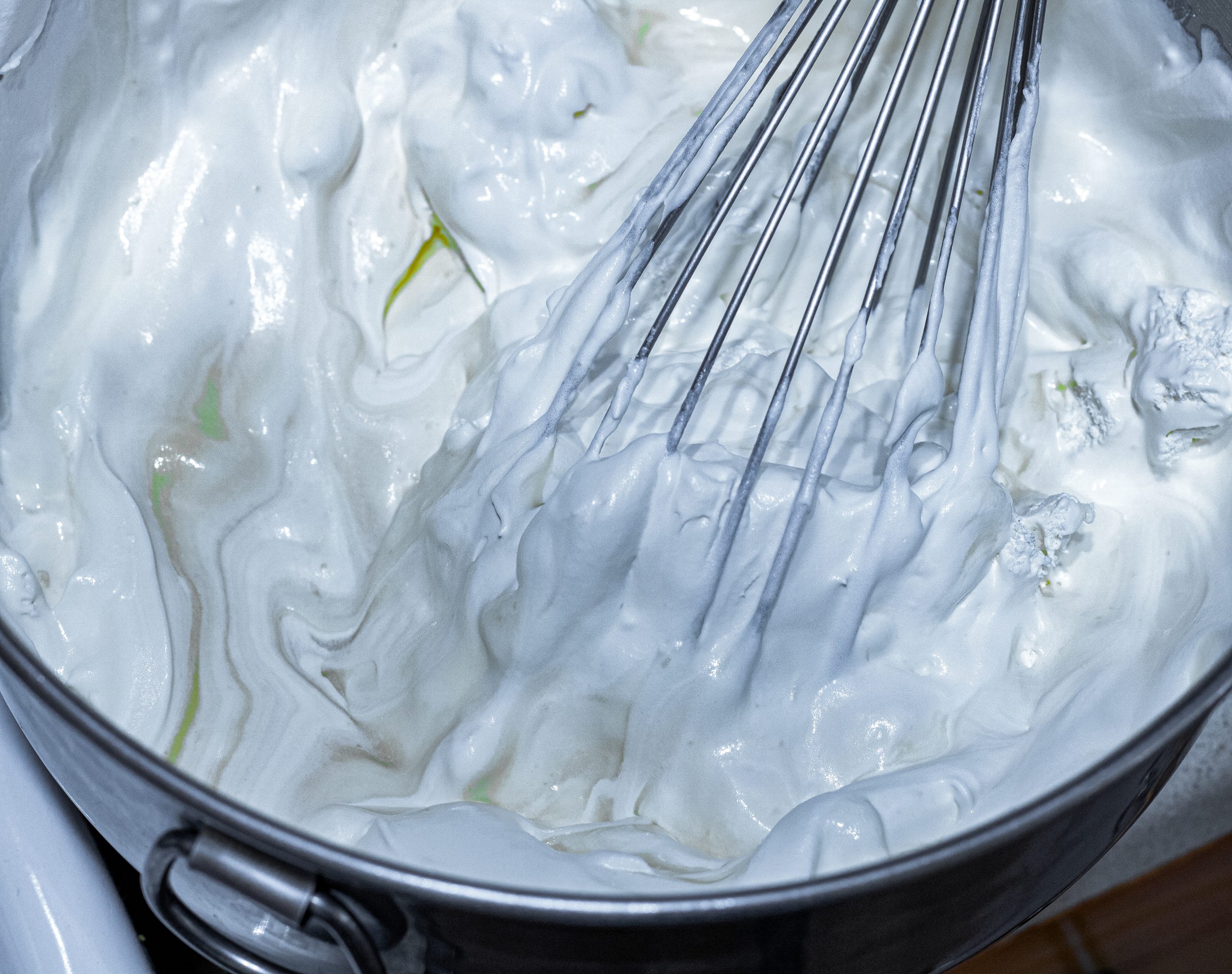 Over low heat, place the cream in a saucepan and cook until it's bubbling.