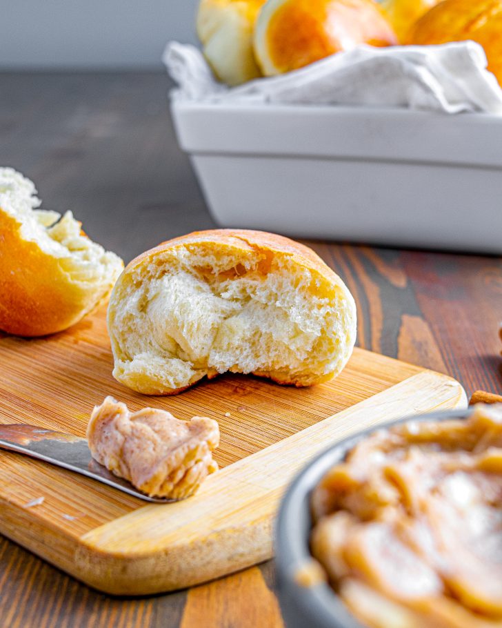 texas roadhouse bread and butter, texas roadhouse bread, Texas Roadhouse Rolls