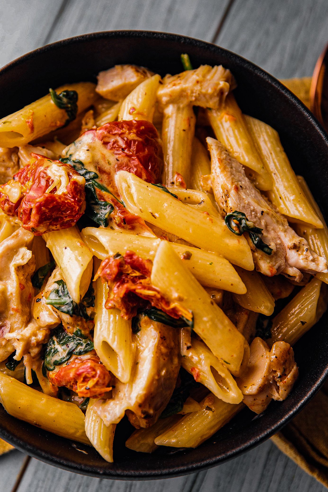 creamy chicken italian pasta, pasta recipes, creamy tuscan chicken pasta