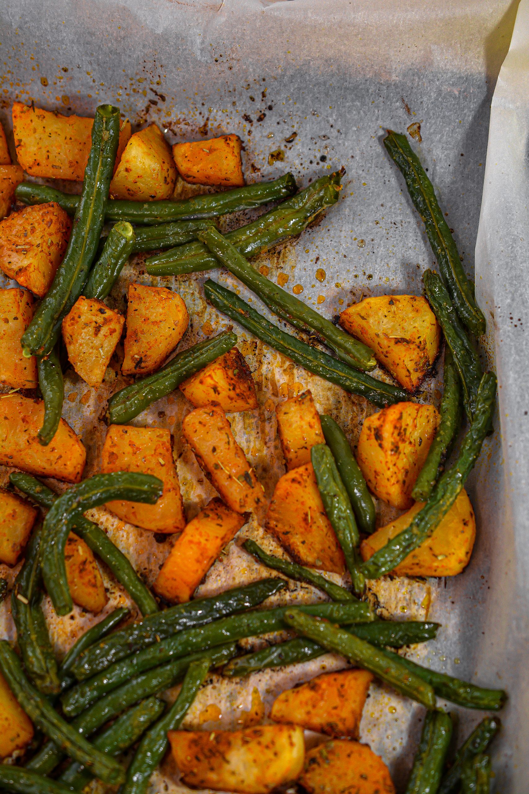 roasted green beans and potatoes, oven roasted green beans and potatoes,  roasted potatoes and green beans recipe