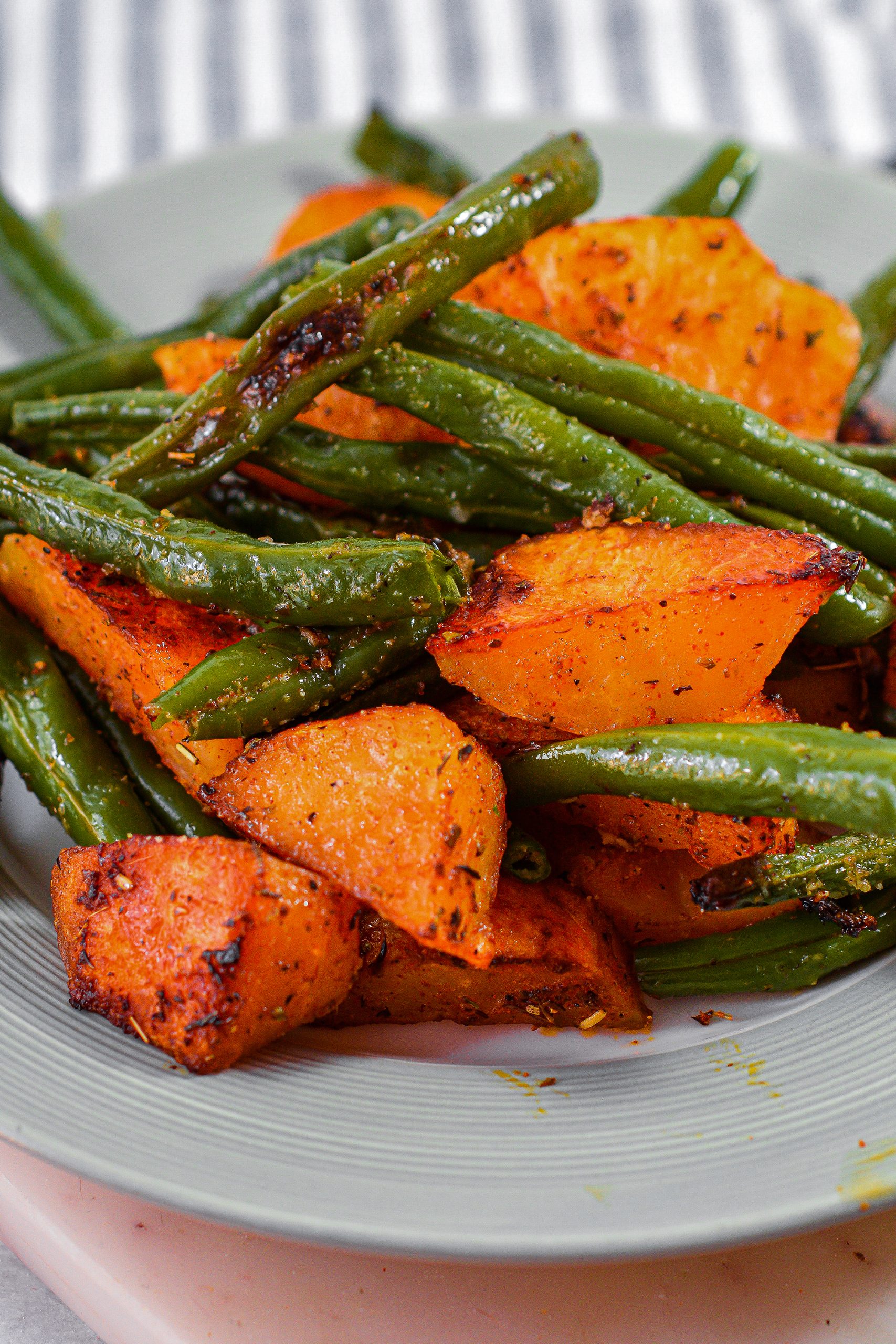 roasted green beans and potatoes, oven roasted green beans and potatoes,  roasted potatoes and green beans recipe