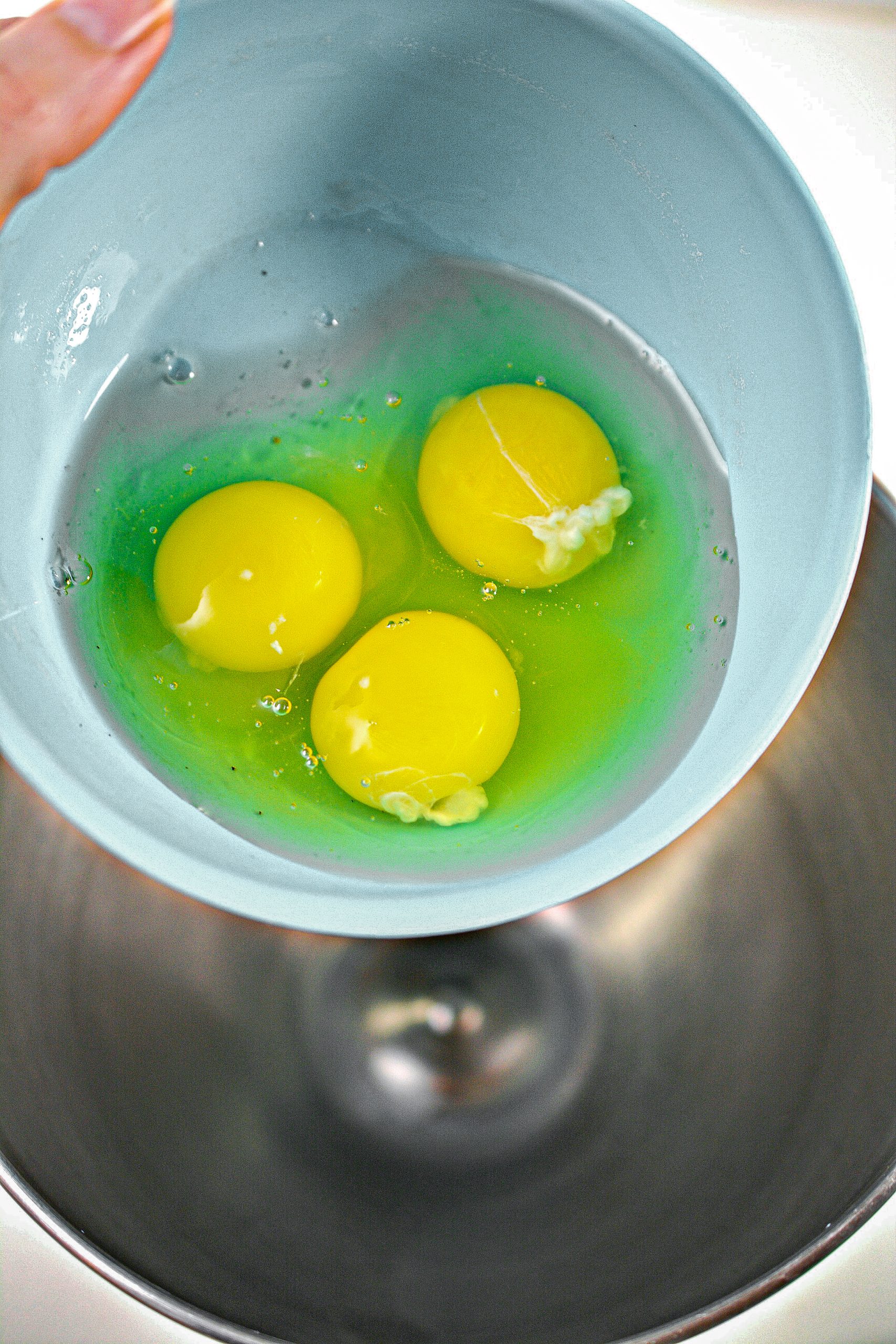 In a mixing bowl, blend the eggs, egg whites and Greek yogurt until frothy.