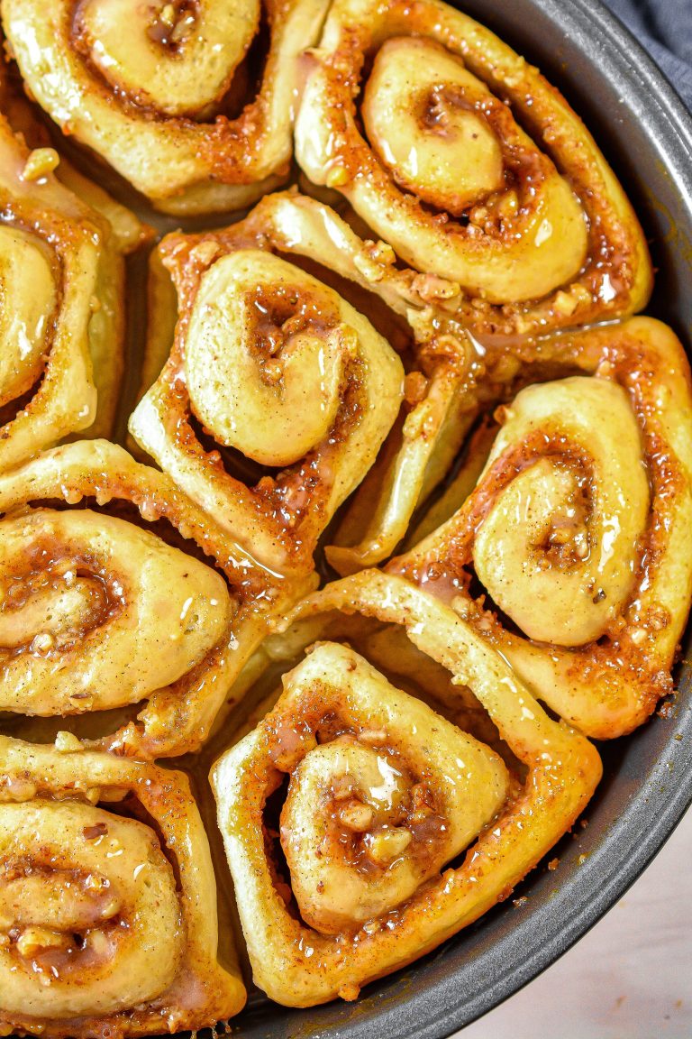 Astoundingly Easy Cinnamon Rolls - Sweet Pea's Kitchen