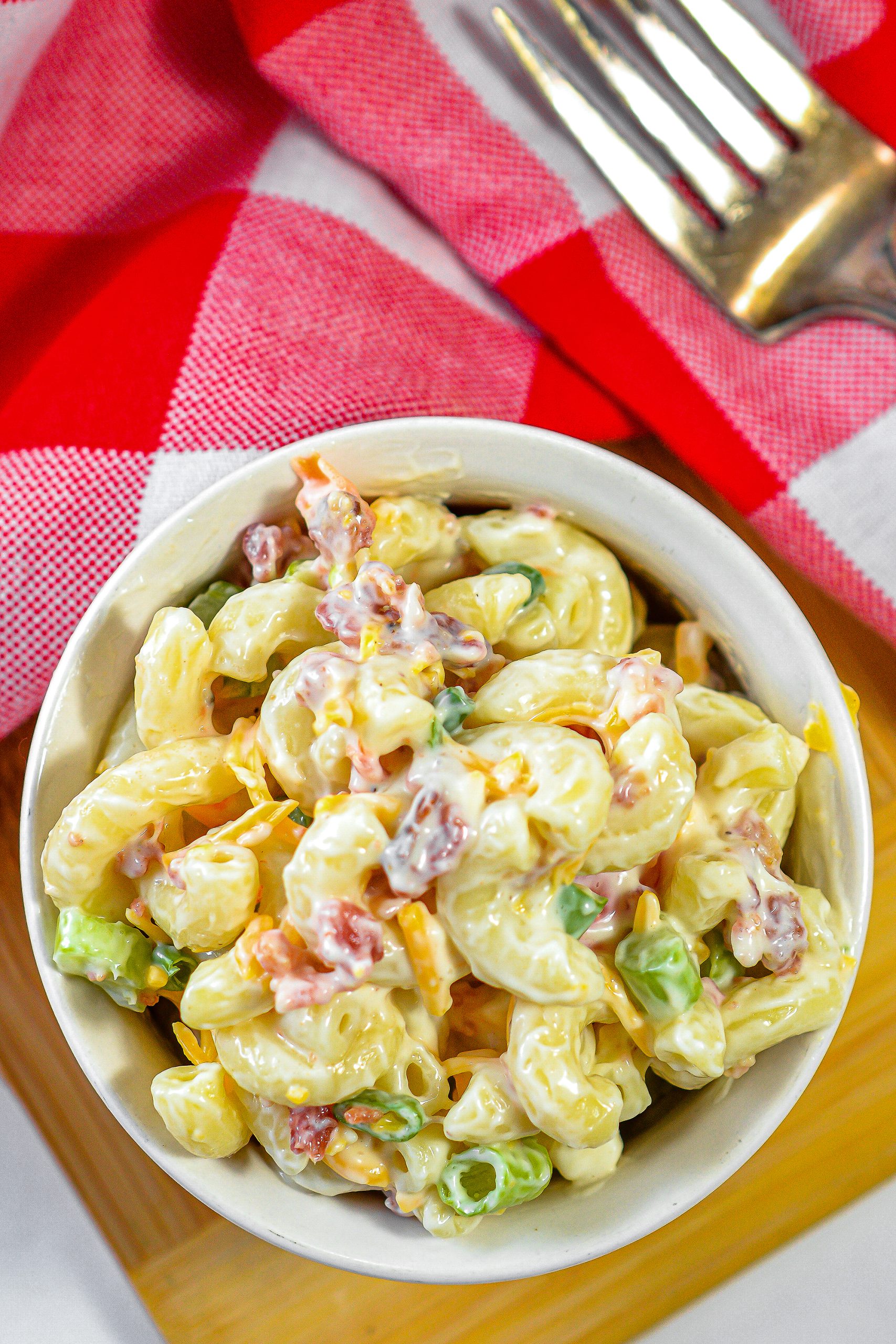 Bacon, Lettuce and Tomato Macaroni Salad