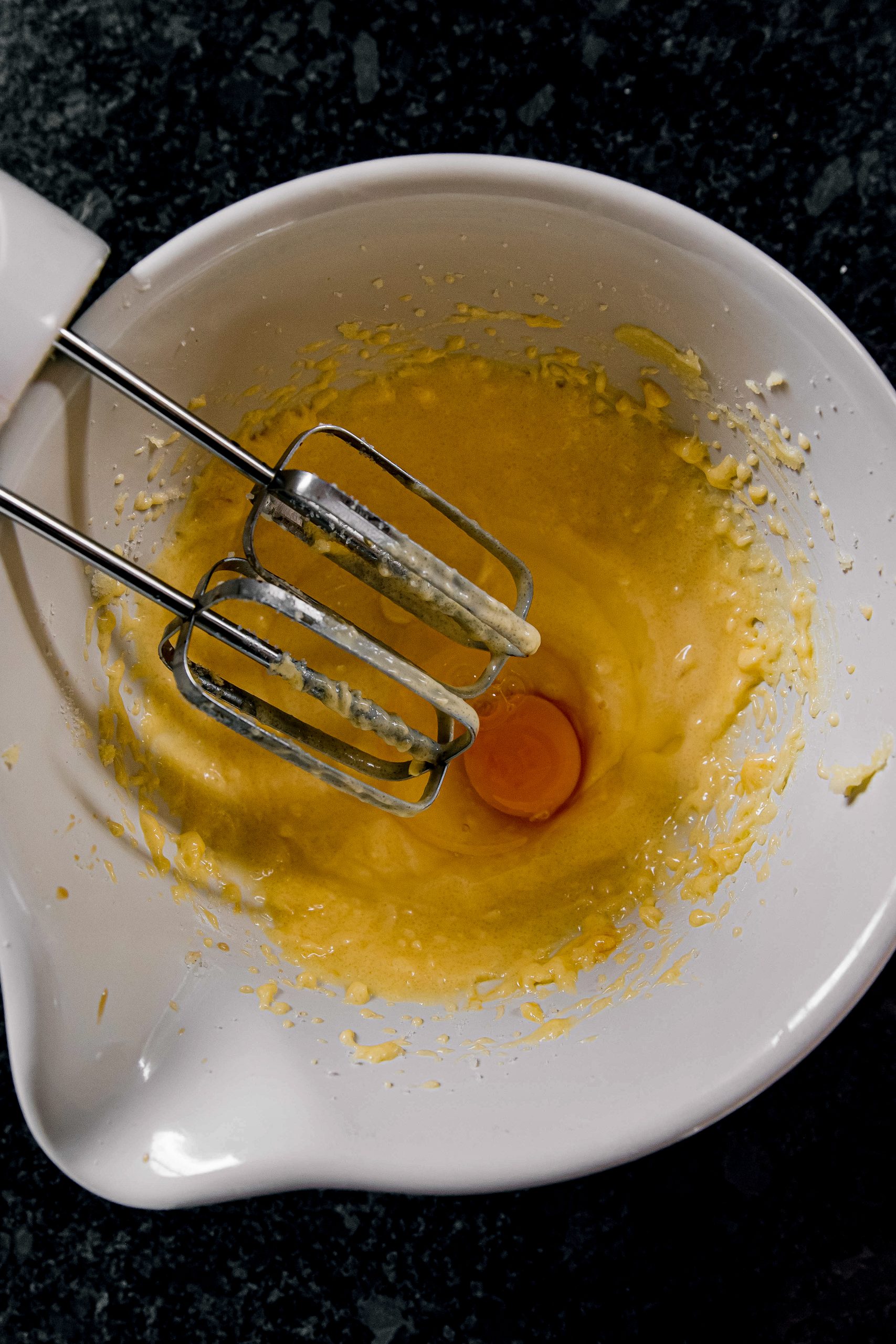 In a separate bowl, you will want to whisk together the baking soda, flour and salt. 