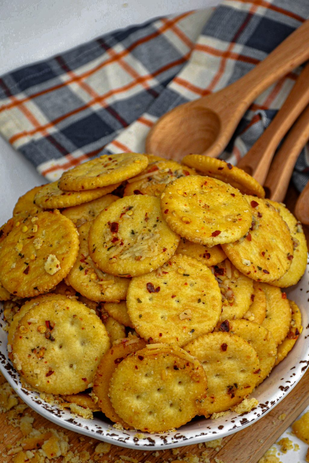 Ranch Ritz Crackers - Sweet Pea's Kitchen