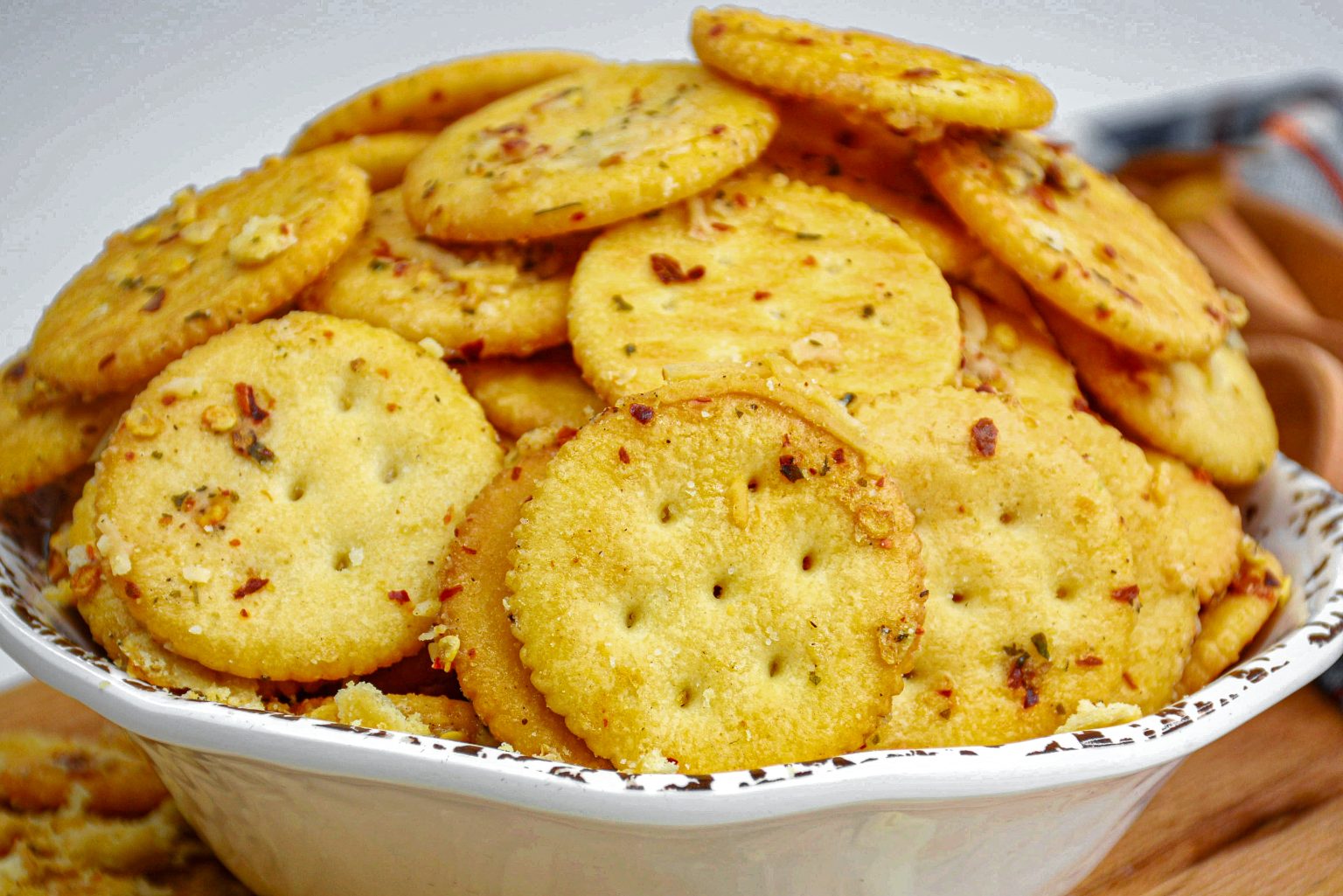 Ranch Ritz Crackers - Sweet Pea's Kitchen