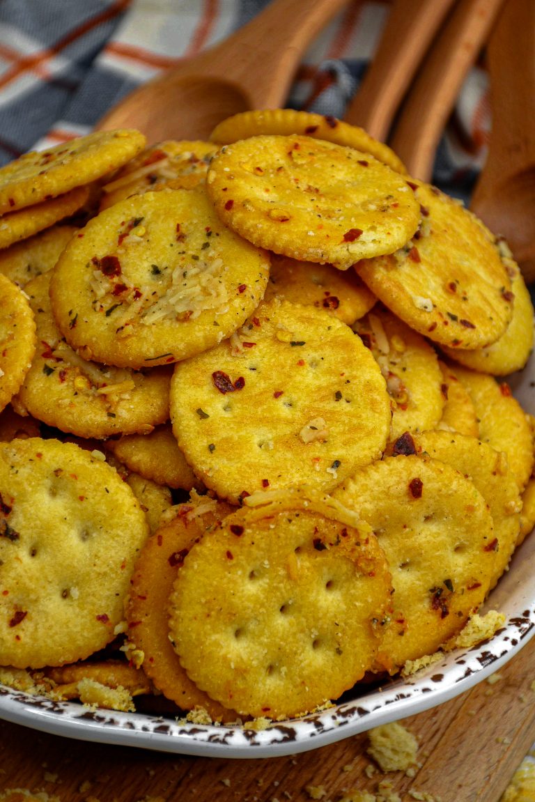 Ranch Ritz Crackers - Sweet Pea's Kitchen