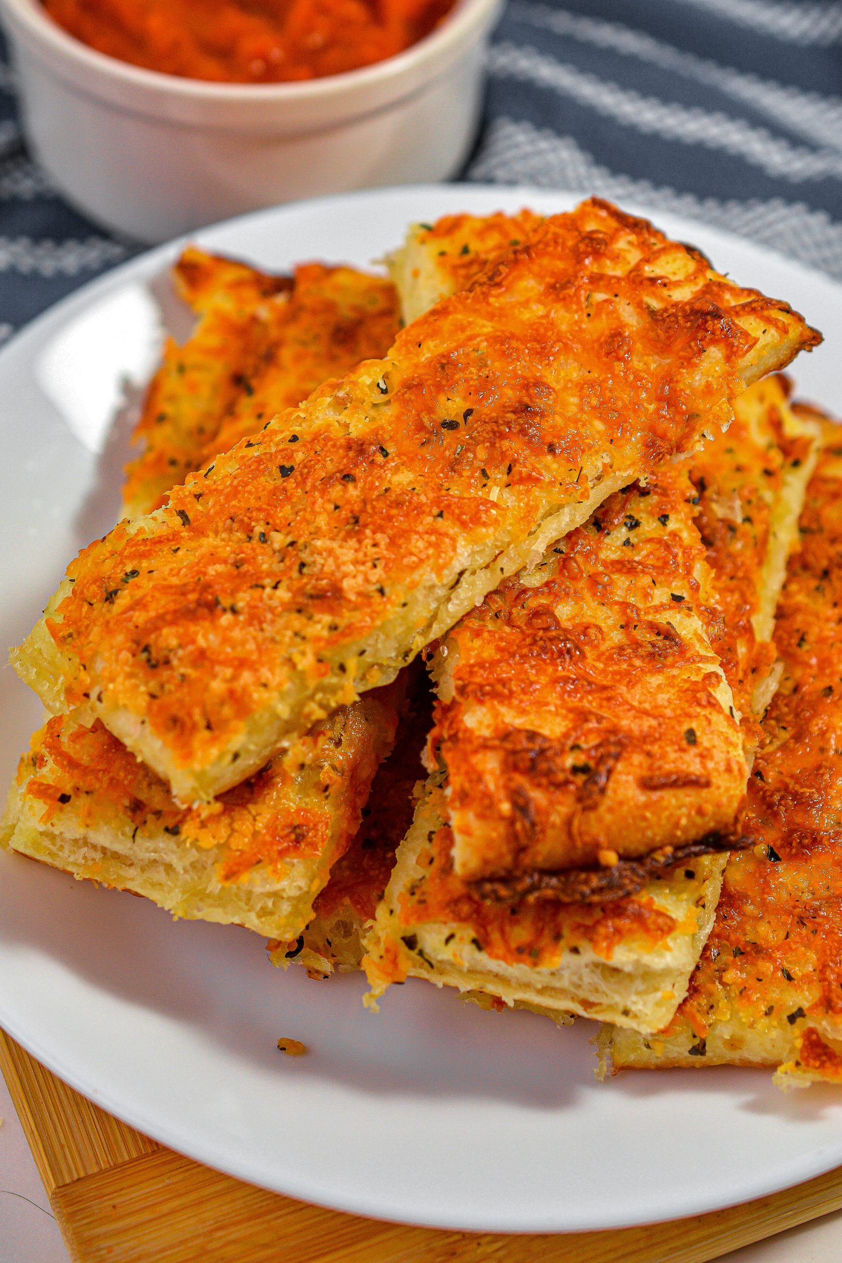 Easy Cheesy Breadsticks - Sweet Pea's Kitchen