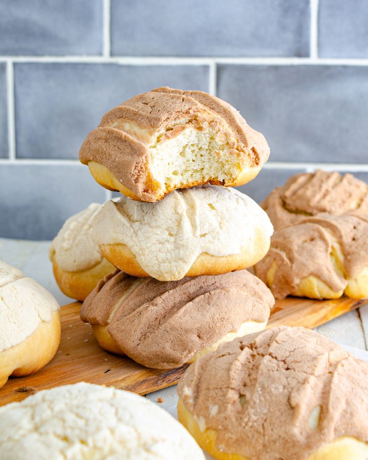 Mexican Sweet Bread, Conchas, Conchas sweet bread, Pan dulce, Sweet bread recipe, Sweet mexican bread