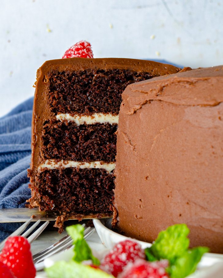 Tuxedo Cake, Tuxedo cake recipe, Chocolate and vanilla tuxedo cake, Layered tuxedo cake, Recipe for tuxedo cake